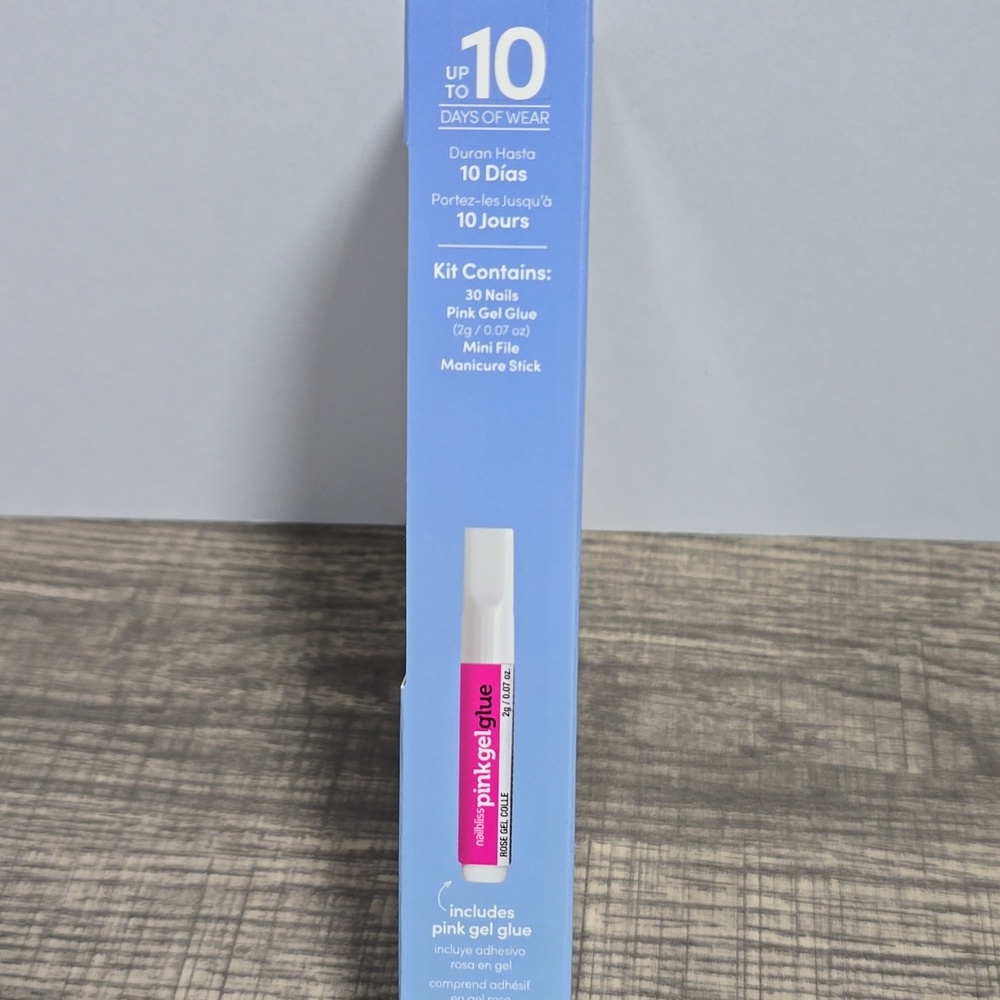 Dashing Diva NailBliss Salon Gel Nails Long Length Brand New Blue Glitter - Picture 3 of 4